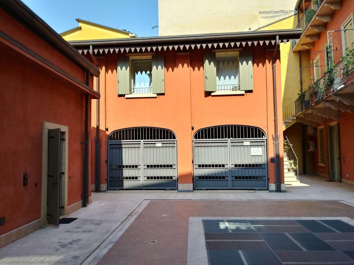 I Gechi Apartment Verona Bagian luar foto